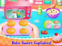 Princess Vampirina Cupcake Maker image
